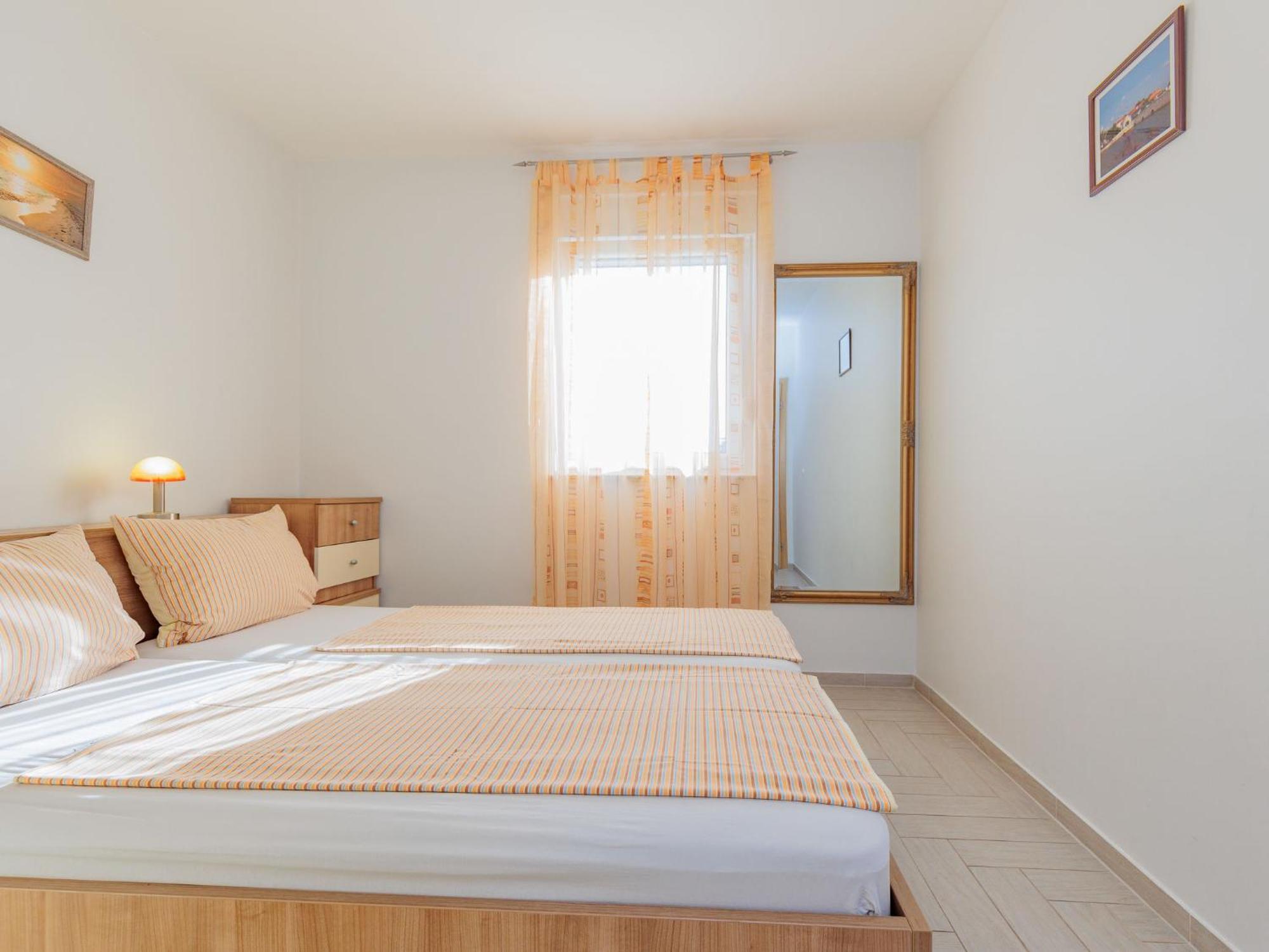 Apartment Mlasina-3 By Interhome Nin Kültér fotó
